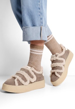 Tamaris, SNEAKER - Sneaker low - taupe