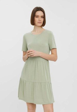 Vero Moda LOCKERES KURZARM  - Jersey dress - mint
