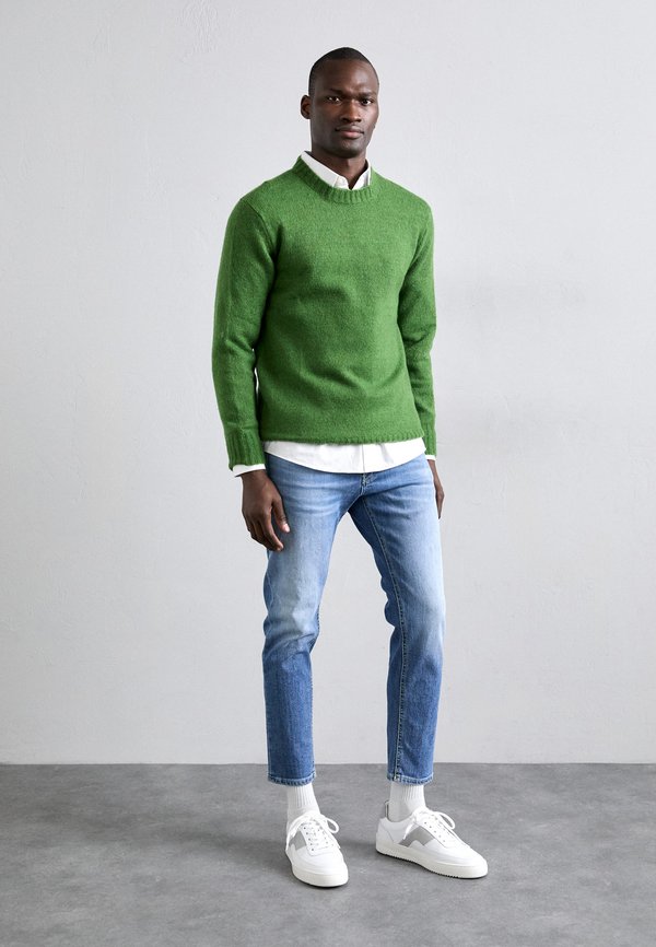 DIAN - Jeans Tapered Fit3