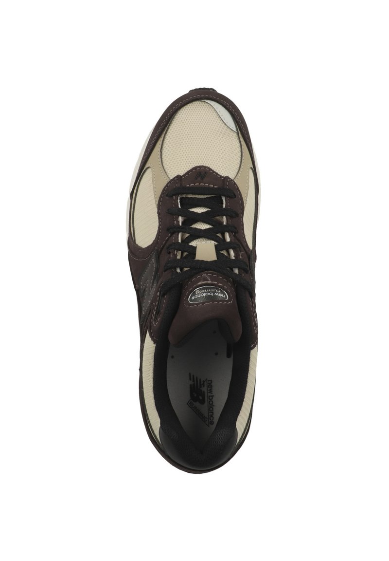 New Balance M 2002 UNISEX - Sneaker low - black coffee sandstone 