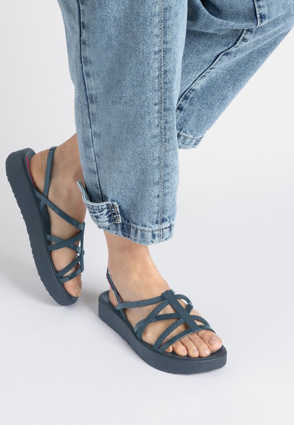 DIVERSA - Plateausandalette - blau