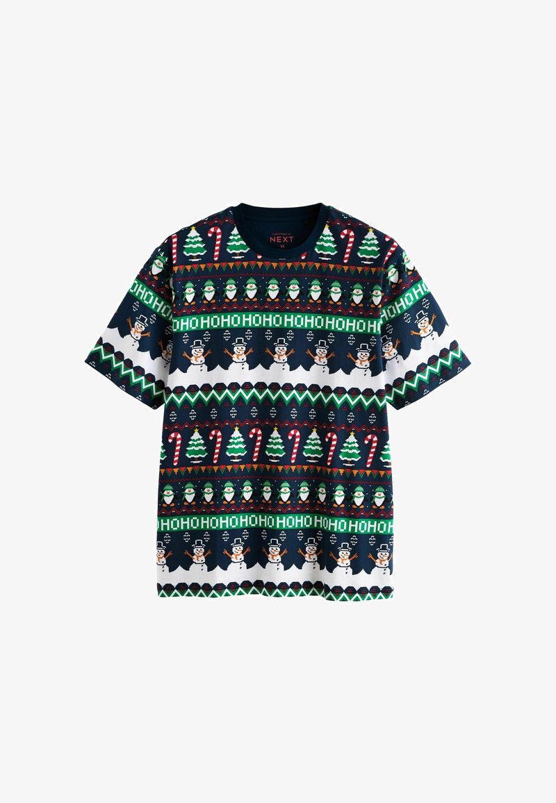 Kurzarm-T-Shirt in Marineblau mit festlichen Mustern, die Schneemänner, Weihnachtsbäume und Zuckerstangen in Grün, Rot und Weiß zeigen.