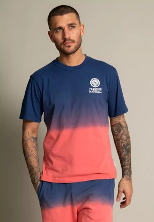 & | Comprar nueva colección online en Zalando