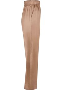 Pantalons satin beige avec taille élastique, coupe droite, poches latérales et texture lisse, adaptés pour une tenue décontractée.