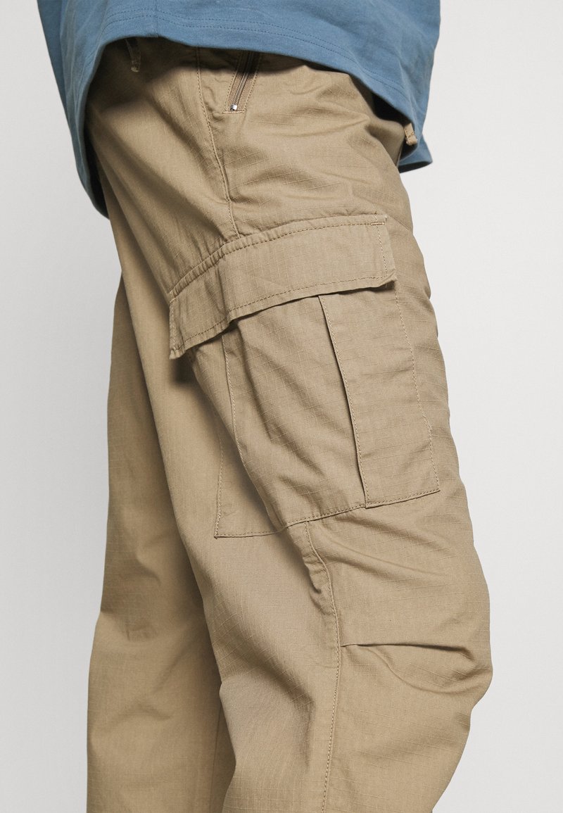 carhartt cargo beige