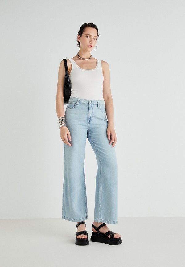 STRIDE - Straight leg jeans4