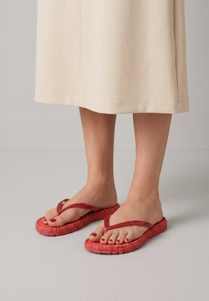 Ilse Jacobsen, Pool shoes - red