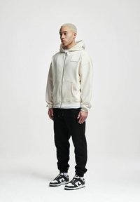 2Y Studios LAST FOR LIFE - Cipzáras pulóver - off white