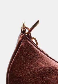 Bata Ručna torba - rossa