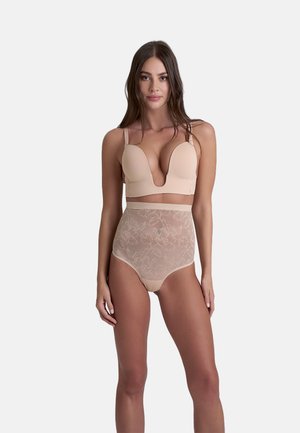Nude push-up bra z gładkiego materiału, z regulowanymi ramiączkami, w zestawie z wysokimi, przezroczystymi majtkami z koronkowym kwiatowym wzorem w dopasowanym odcieniu.