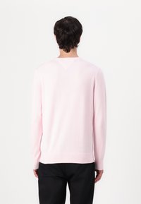 Tommy Hilfiger ESSENTIAL CREW NECK - Jumper - light pink