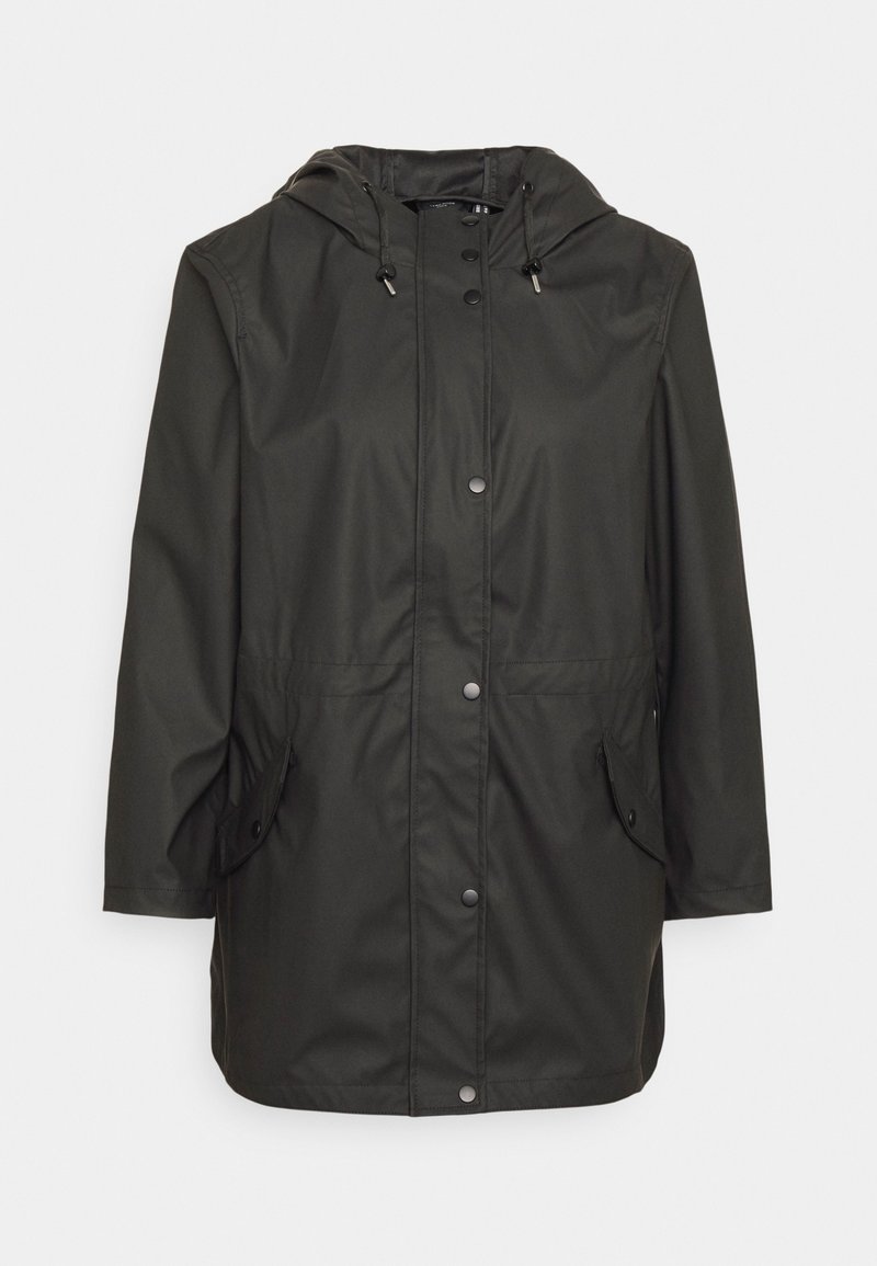 Zwarte lange regenjas met capuchon, drukknopen aan de voorkant, trekkoorden en klepzakken aan beide zijden.