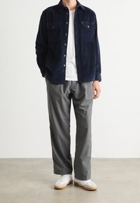 Tommy Hilfiger Tunn jacka - dark blue