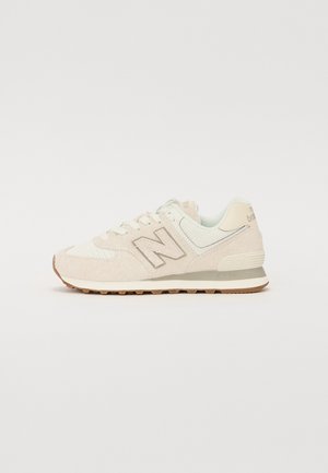 New Balance, Baskets basses - off-white