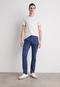 BOSS SLIM - Pantaloni chino - dark blue fourteen