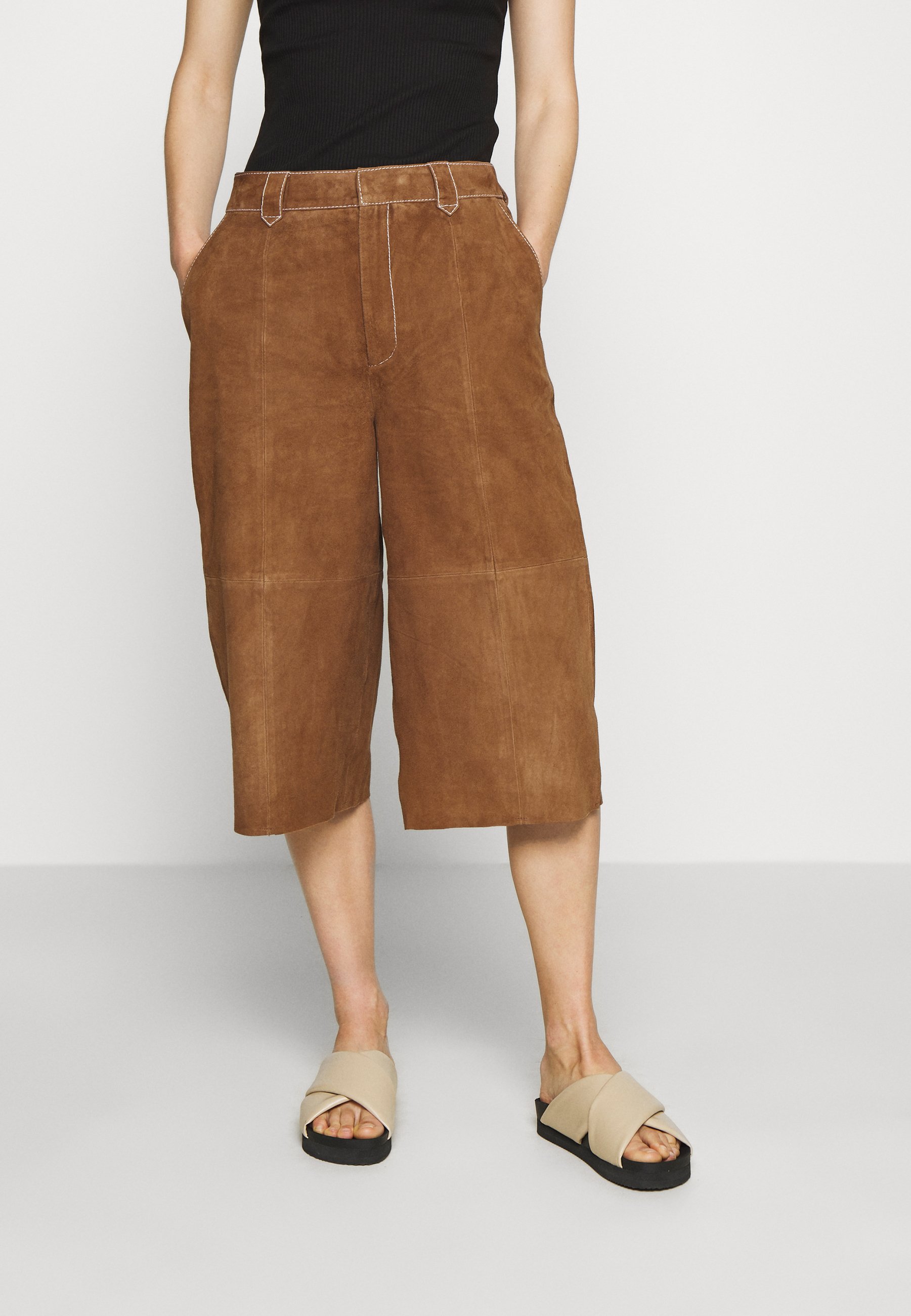 Brune Gestuz Dame | Salg | Nye tilbud på Zalando Gestuz STALIA - Shorts - toffee