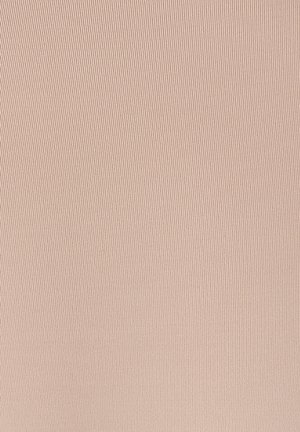 Tejido de ribete rosa claro con finas líneas verticales, textura suave y acabado liso, adecuado para ropa o accesorios.