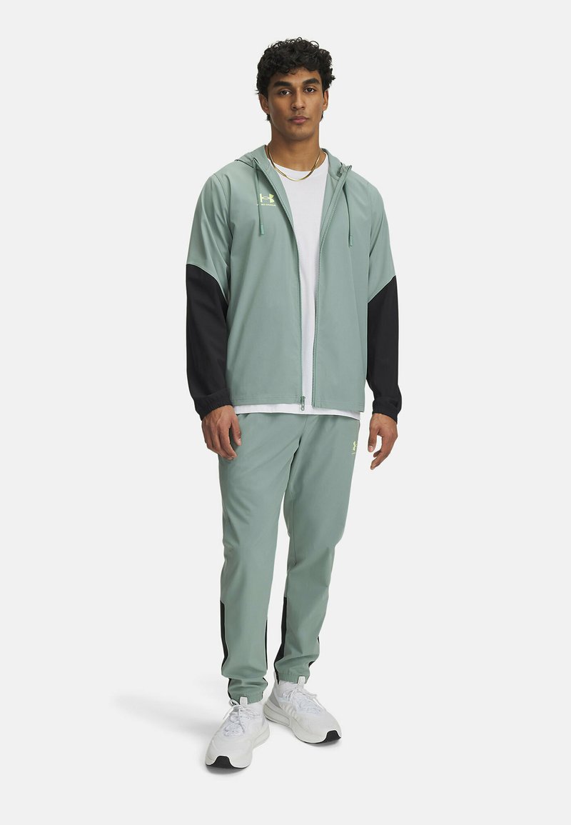 Under Armour CHALLENGER PRO - Tuta - silica green