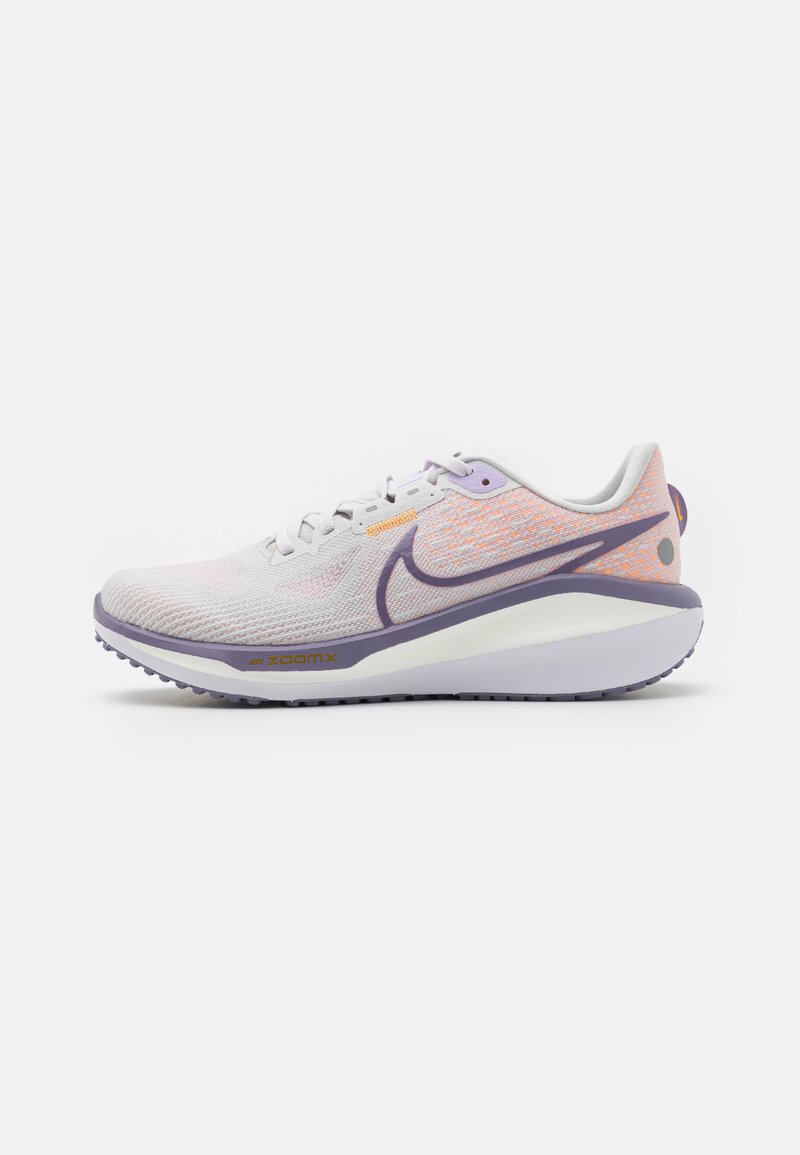 Nike Performance VOMERO 17 - Utcai futócipők - photon dust/daybreak/lilac bloom/white/sundial
