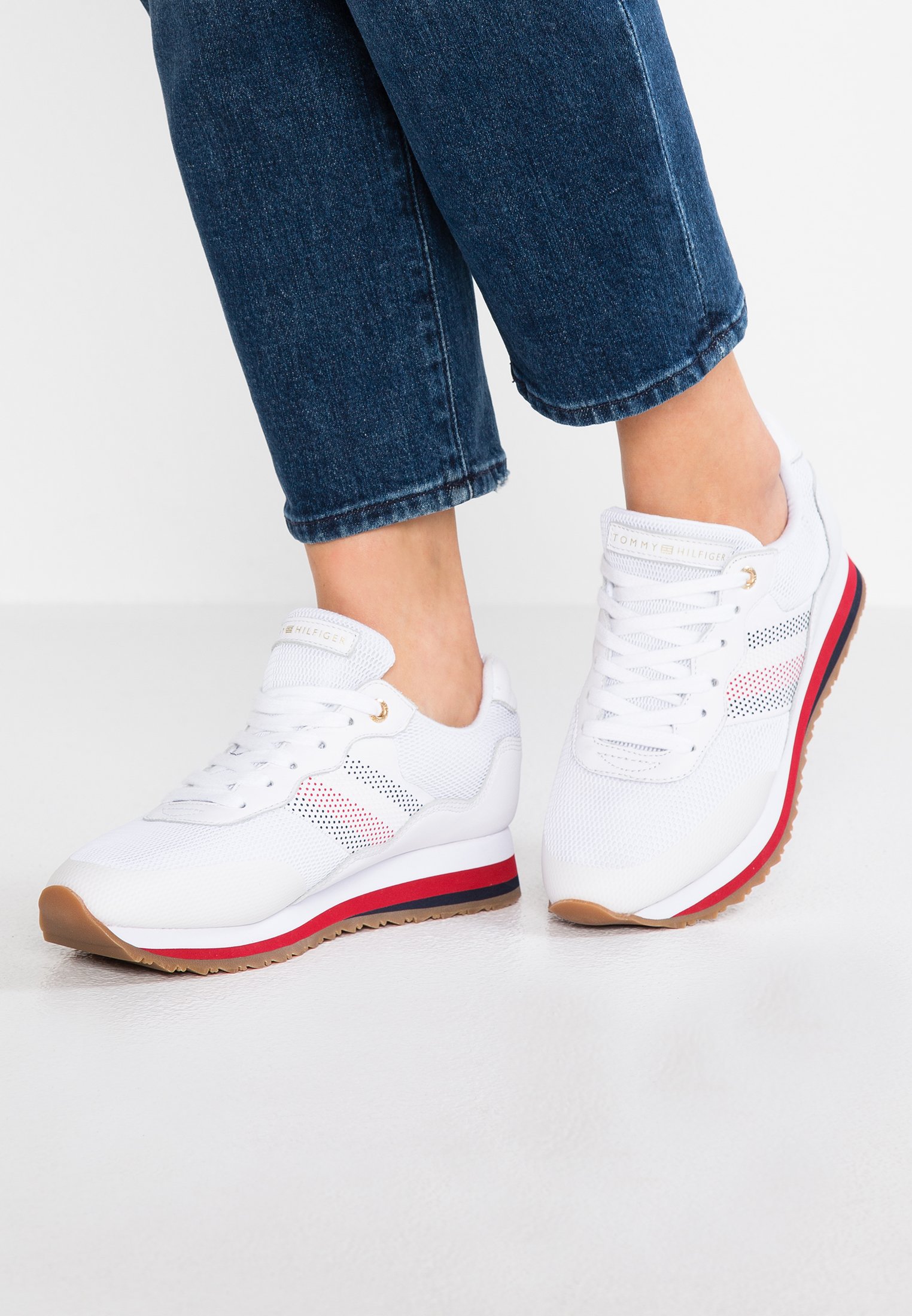 кроссовки мужские томми хилфигер to263amdduf2. кеды томми хилфигер. кроссовки томми хилфигер женские. кроссовки томми хилфигер женские. кроссовки томми хилфигер женские.