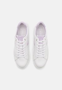 Marco Tozzi Sneaker low - white comb