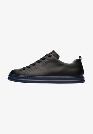 RUNNER FOUR - Sneakers laag - black