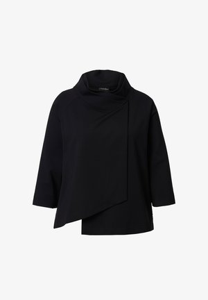 Top nero a maniche lunghe con collo alto a sciarpa, orlo asimmetrico e texture liscia, caratterizzato da dettagli di design minimalisti.
