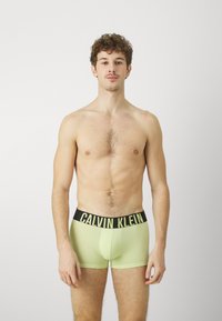 Calvin Klein Underwear TRUNK 3 PACK INTENSE POWER COTTON - Boxerbriefs - black/ocean depths/shadow lime