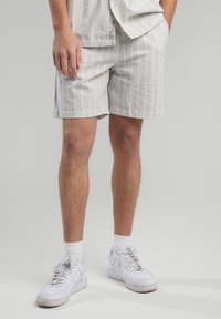 America Today - Shorts - white grey Thumbnail Image 1