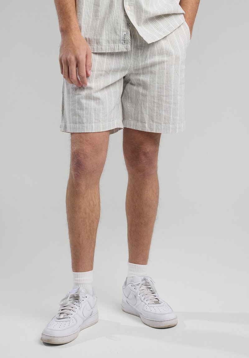 America Today - Shorts - white grey, Enlarge