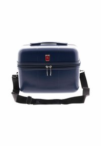 Funda rígida azul con un acabado suave, cierre de cremallera y correa negra desmontable. Presenta un pequeño emblema rojo en el frente.