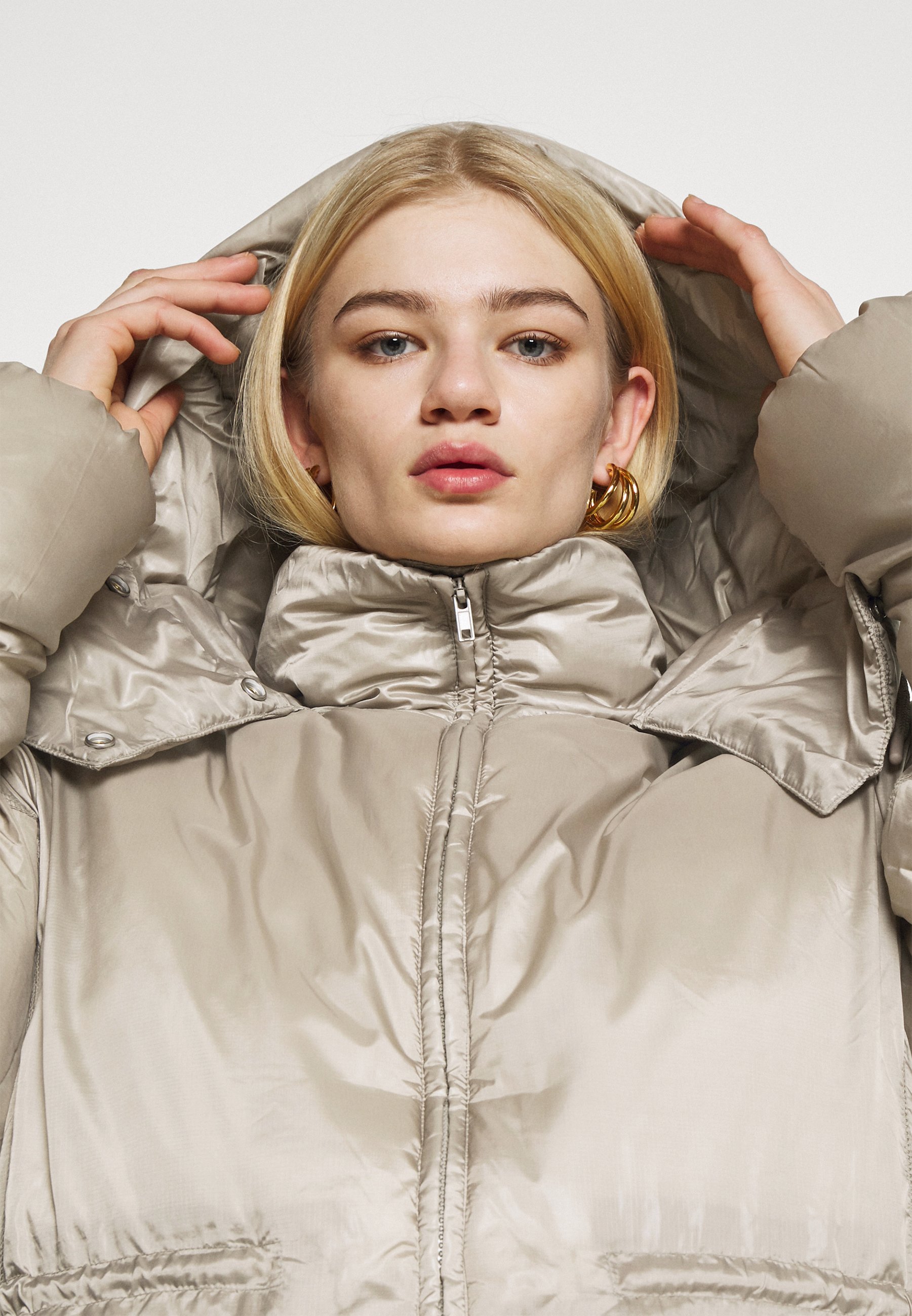 Weekday MARTINE PUFFER - Ziemas mētelis 