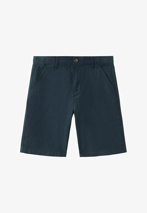 Pantaloncini casual blu scuro con passanti per cintura, bottone frontale, cerniera e tasche laterali su sfondo bianco.