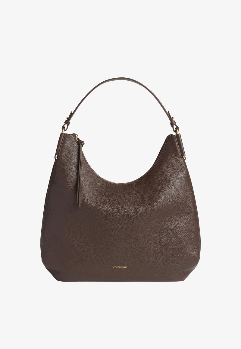 Borsa hobo in pelle marrone con finitura testurizzata, silhouette curva, una sola tracolla e accento in oro del logo alla base.