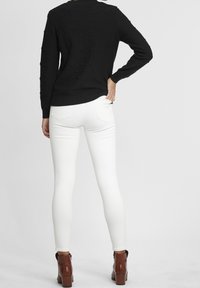 Oxmo Strickpullover - black