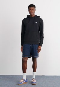 adidas Originals ESS HD - Felpa con cappuccio - black