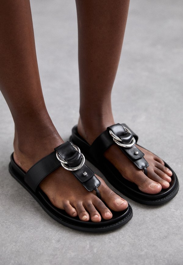 JADEN - T-bar sandals
