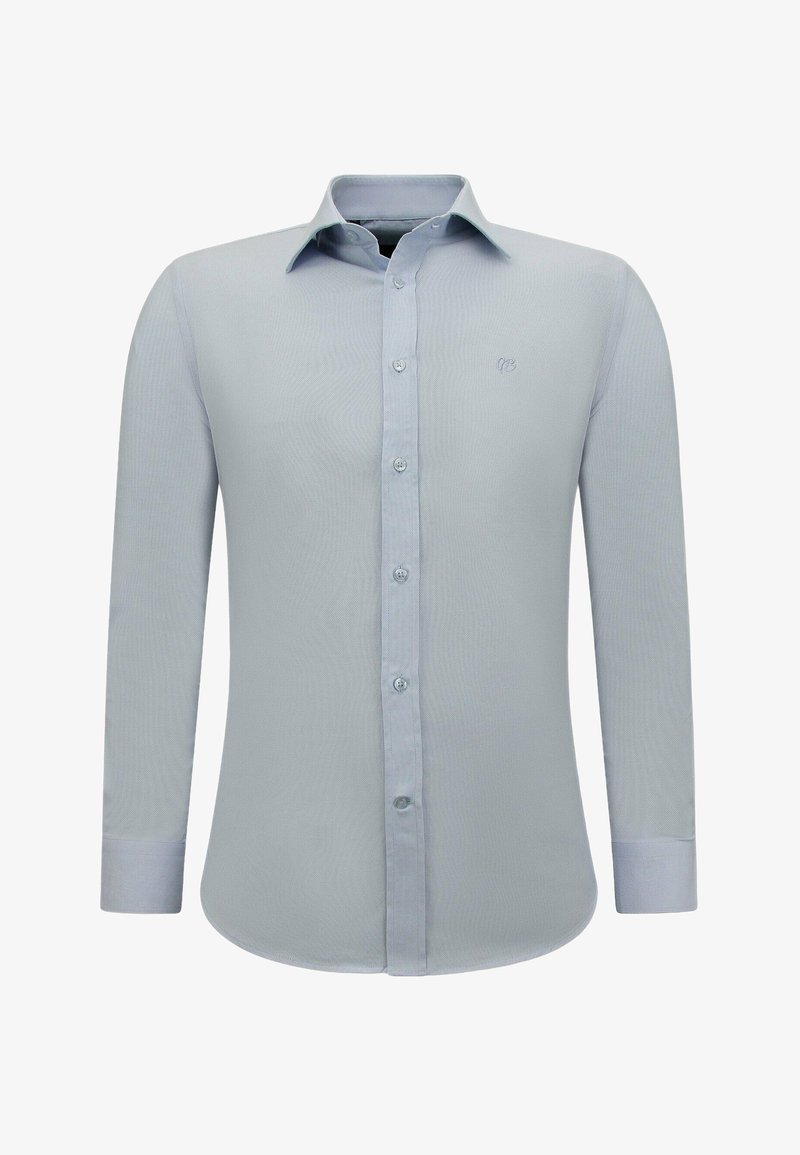 Lichtblauw overhemd met lange mouwen, klassieke kraag, subtiele structuur en een klein geborduurd logo op de borst.