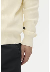 Matinique KOLLO - Polo - off white