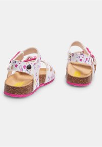 Miniaturna slika 3