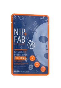 Sachet della Maschera Bubble Glycolic Fix di NIP + FAB, prevalentemente blu con accenti arancioni; presenta motivi a bolle e etichettatura chiara sui benefici e le istruzioni.