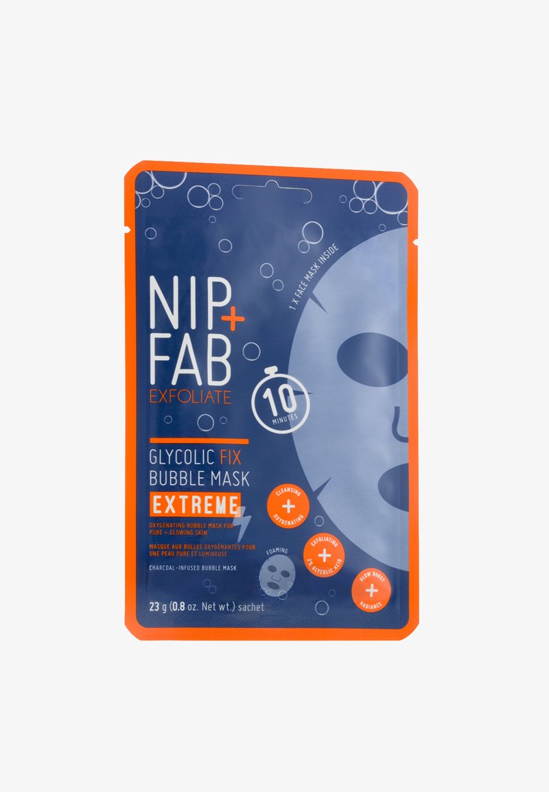 Sachet della Maschera Bubble Glycolic Fix di NIP + FAB, prevalentemente blu con accenti arancioni; presenta motivi a bolle e etichettatura chiara sui benefici e le istruzioni.