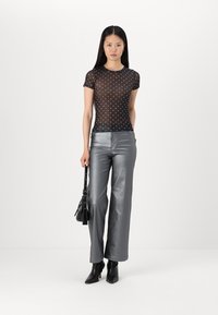 JJXX JXBLAKE MESH TOP - Trükipildiga T-särk - black