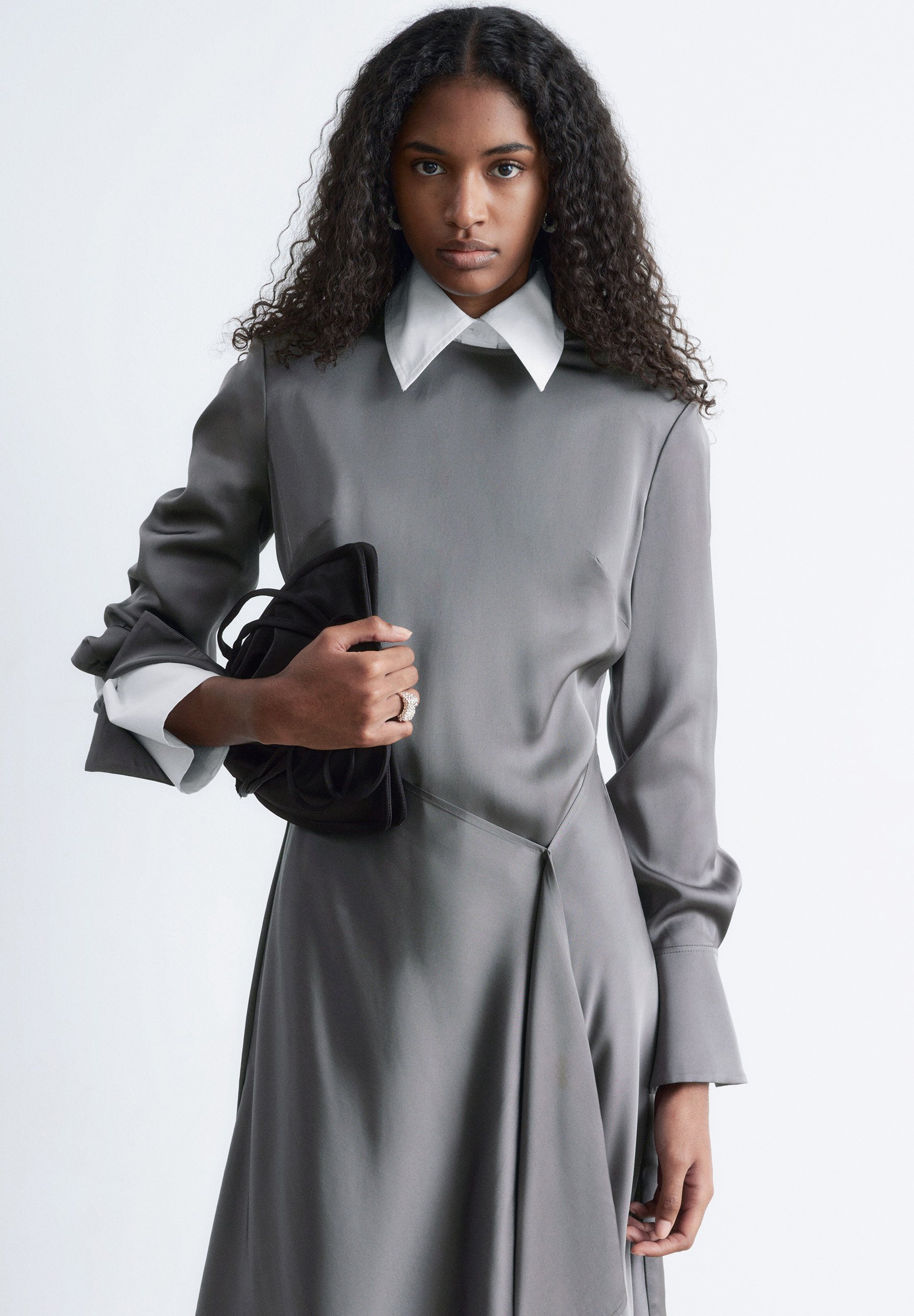 ワンピース Cotton Jersey Asymmetric Dress - grey & OTHER STORIES ASYMMETRIC LONG-SLEEVE MINI - Day dress - grey