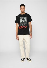 Mister Tee T-shirt z nadrukiem