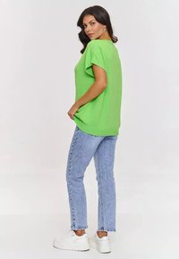 Makadamia - T-shirt basic