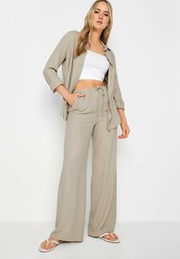 Long Tall Sally FEEL WIDE LEG - Pantaloni - stone