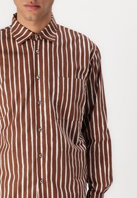 Marimekko JOKAPOIKA UNISEX - Bluza z gumbi - brown