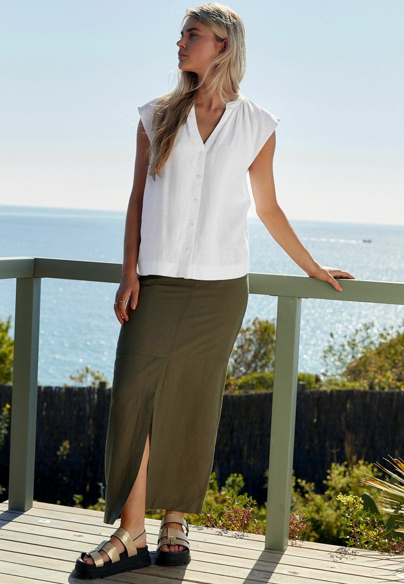 Next REGULAR FIT - Palaidinė - white