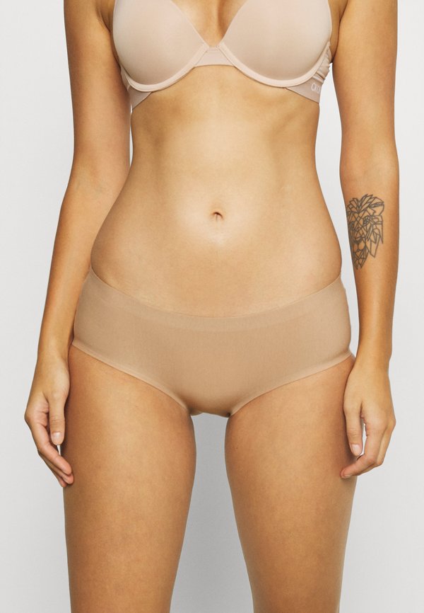 INVISIBLE - Pants - maple